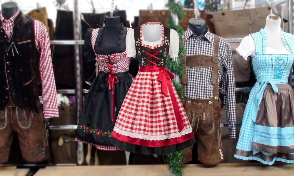 lederhosen and dirndl (5)